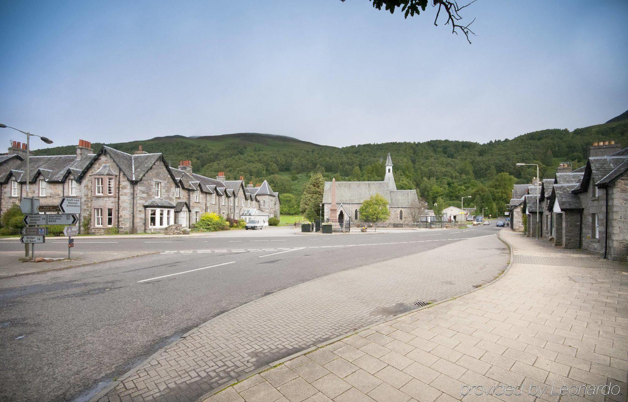 Dunalastair Hotel Suites Kinloch Rannoch Εξωτερικό φωτογραφία The centre of the village