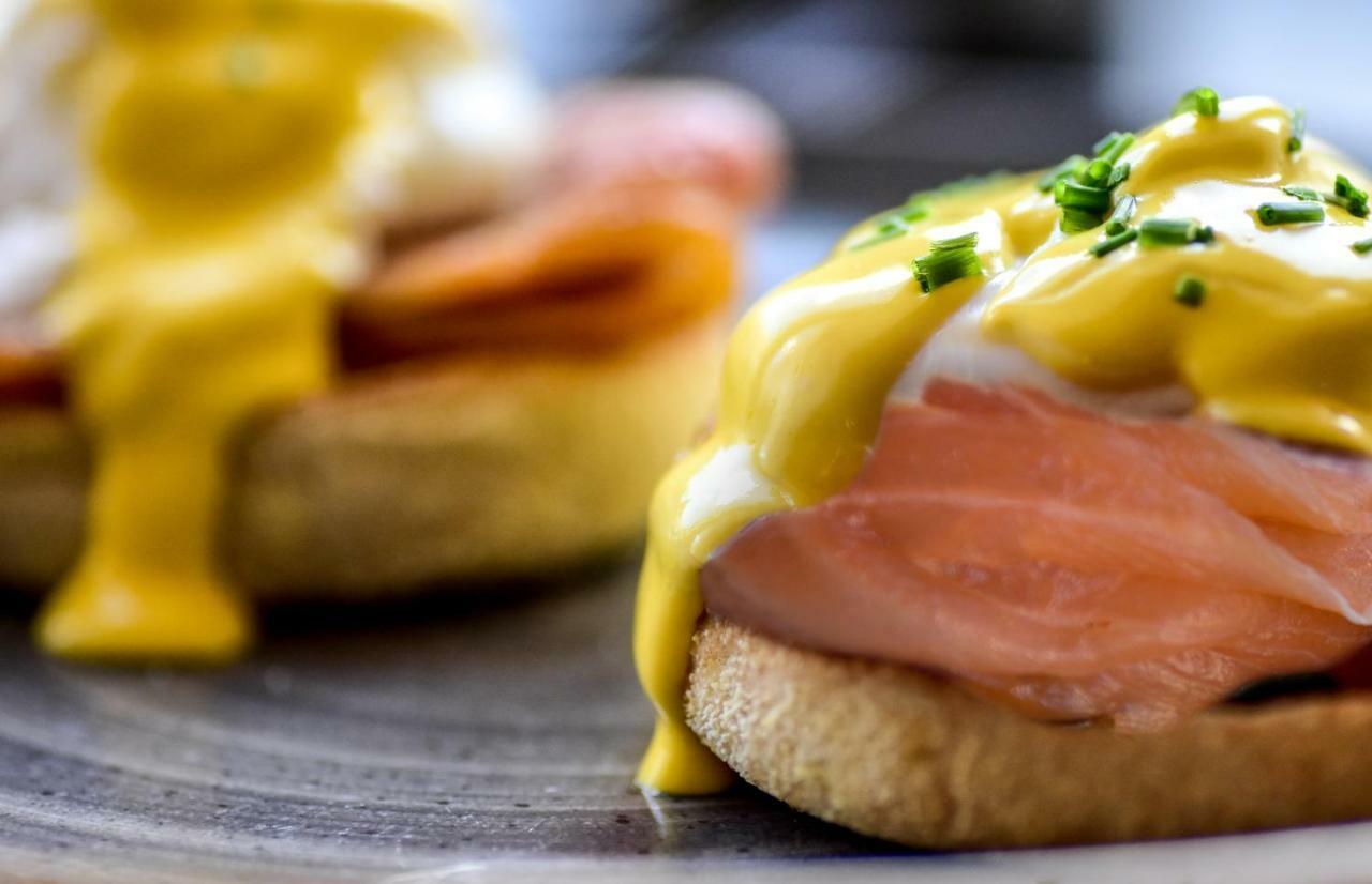 Dunalastair Hotel Suites Kinloch Rannoch Εξωτερικό φωτογραφία A ham and cheese sandwich with a side of cheese sauce